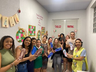 unidade-teia-goiania-realiza-oficina-de-artesanato-que-fortalece-vinculos-entre-pais-e-cuidadores